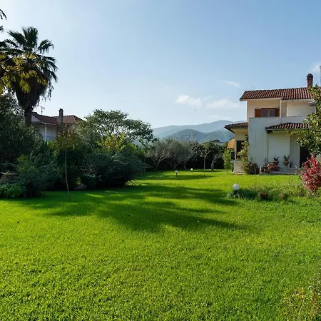 Konstantina'S Suite Platamonas Exterior photo